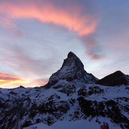 Hotel Schwarzsee Zermatt Bagian luar foto