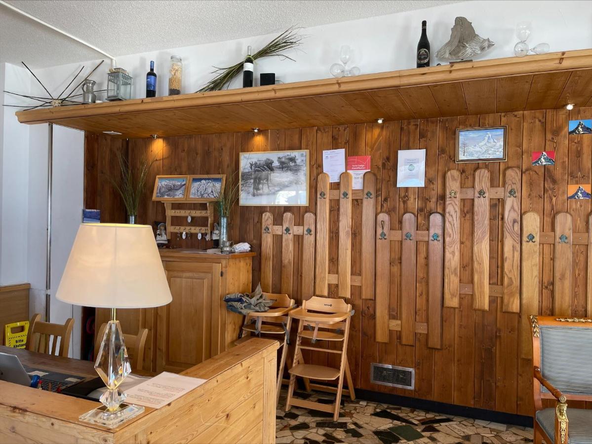 Hotel Schwarzsee Zermatt Bagian luar foto